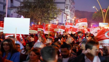 Menemen'de 29 bin kişiyle cumhuriyet yürüyüşü