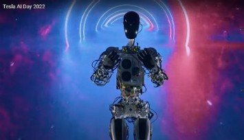 Elon Musk Tesla’nın yeni robotu Optimus'u tanıttı