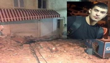 İzmir'deki deprem sonrası balkondan atlayan 18 yaşındaki Efe Altay’dan acı haber