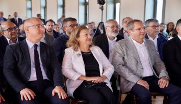Festival havası Ayvalık'ı kucakladı