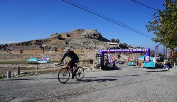 Bisikletçiler Tlos Antik kentinde yarıştı