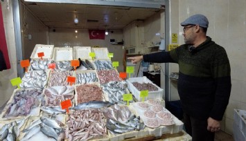  Balık fiyatları yarı yarıya düştü