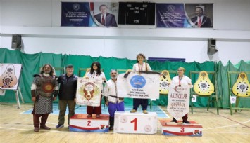 Aydın'da ata sporu Türk okçuluğu rüzgarı esti