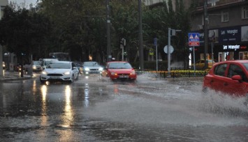  İzmir'de yağmur hasreti bitti