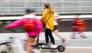 İstanbul'da elektrikli scooterlara hız sınırı düzenlemesi: 20 km'e düşürüldü
