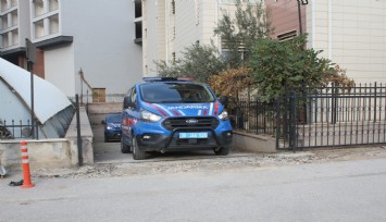 İzmir'de komşu kavgası: 1'i ağır, 3 yaralı