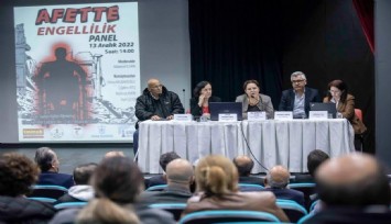 Konak'ta engelliye 'afette korunma' paneli