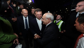Başkan Soyer’den İmamoğlu’na tam destek: İstanbul’da Kılıçdaroğlu’nu birlikte karşıladılar