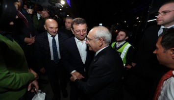 Başkan Soyer’den İmamoğlu’na tam destek: İstanbul’da Kılıçdaroğlu’nu birlikte karşıladılar