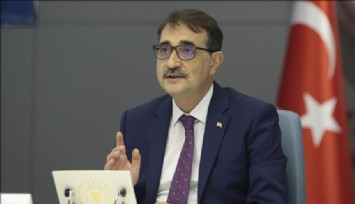 Bakan Dönmez'den müjde: Elektriğe ve doğalgaza zam yok