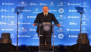 Bakan Varank'tan İzmir'de 'yandaş' eleştirilerine cevap