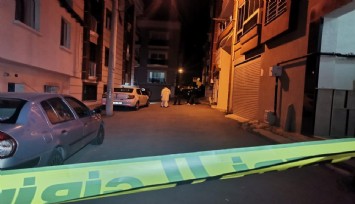 Kız arkadaşını hem silahla vurdu hem de bıçakladı