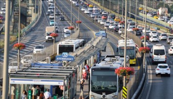 İstanbul'da toplu taşımaya ve taksiye zam