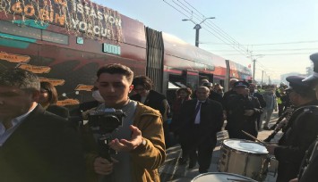 Tunç Soyer’den İzmirlilere yılbaşı hediyesi: Çiğli Tramvayı'nda test sürüşleri başladı