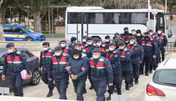 İzmir'de 6 göçmen kaçakçısı tutuklandı