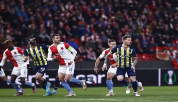 Fenerbahçe, Prag'dan çıkamadı: 3-2