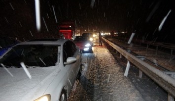 Uşak - Afyonkarahisar karayolu trafiğe kapandı  