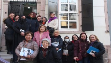Konak Belediyesi Kadın ve Sosyal Politikalar Merkezi hızlı başladı: İlk etkinliğe yazar Handan Gökçek konuk oldu      