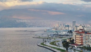 İzmir'de hava parçalı ve az bulutlu