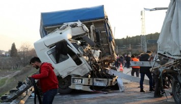 Manisa’da zincirleme kaza