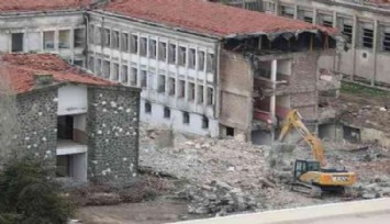 Kimya Mühendisleri Odasından Buca Cezaevi yıkımında asbest uyarısı: Halk sağlığı tehdit altında