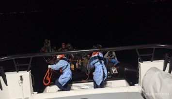 İzmir açıklarında 26 düzensiz göçmen yakalandı