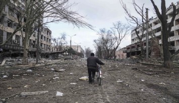 Mariupol'de bir ayda 210'u çocuk 5 bin kişi hayatını kaybetti
