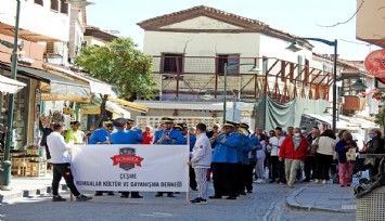 Dünya Romanlar Günü Çeşme'de kutlandı
