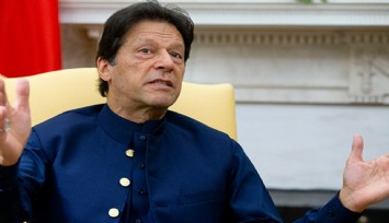 Pakistan’da İmran Khan hükümeti düştü