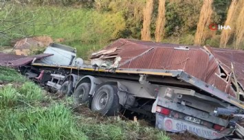 Evin üzerine tır devrildi: 6 yaralı