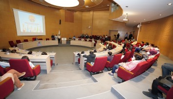 Gaziemir Belediyesi Çocuk Meclisi'nde ilk toplantı heyecanı