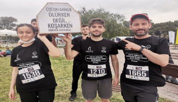 Maraton İzmir’de tabutla koştu  