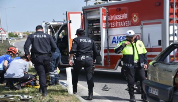 Aliağa'daki trafik kazasında 4 kişi yaralandı