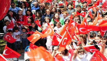 Balçova’da 23 Nisan şenliği
