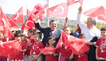 Konak’ın dört bir yanında 23 Nisan coşkuyla kutlandı