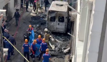 Eğitim uçağı evlerin arasına düştü: 2 can kaybı
