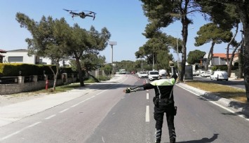 Çeşme’de dron ile trafik denetimi
