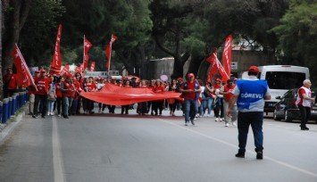 İzmir 1 Mayıs Emek ve Dayanışma Günü'nü kutluyor