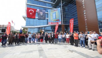 Bayraklı’da 1 Mayıs coşkusu