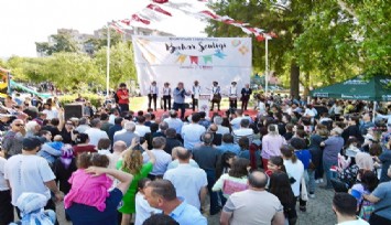Bornovalılar Çamdibi’ndeki renkli şenlikte buluştu
