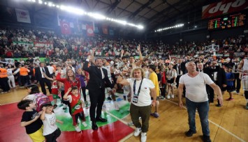 Pınar Karşıyaka: 79 - Anadolu Efes: 73