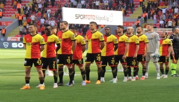 İzmir futbolu dibi gördü