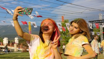 Buca’da dolu dolu “Gençlik Buluşması”