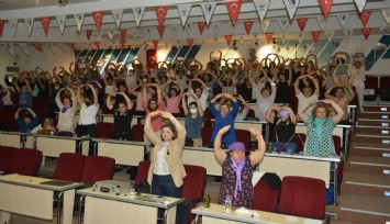 Çiğli Belediyesinden meme kanseriyle mücadeleye destek