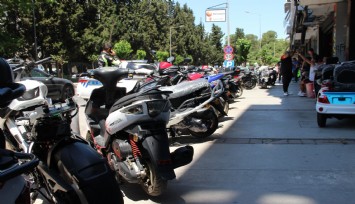 Konak’ta kaldırım işgaline 20 bin liralık ceza