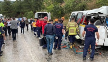 Balıkesir'de katliam gibi kaza: 6 ölü, 12 yaralı