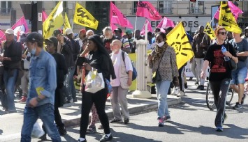 Fransa’da ırkçılık karşıtı protesto