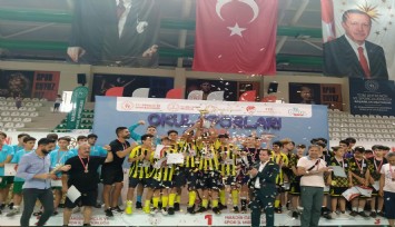 Menemen Şehit Kemal Ortaokulu Türkiye Şampiyonu