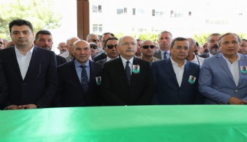 Kılıçdaroğlu, İzmir’de cenazeye katıldı