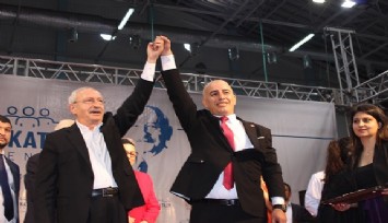 Türkiye Badminton Federasyonu Asbaşkanı Tunç, Kılıçdaroğlu’nun olduğu toplantıda CHP’ye katıldı